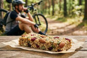 Energetické tyčinky a jedlá pre cyklistov: 10 jednoduchých receptov na cestu aj po výkone