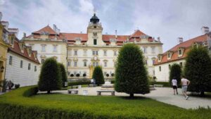 Lednicko-valtický areál na bicykli: Okruh zo Břeclavi